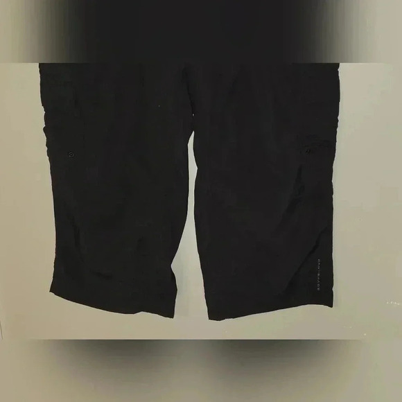 Columbia Women Omni-Shade Snap Capri Cargo black Size 10 - Picture 12 of 16